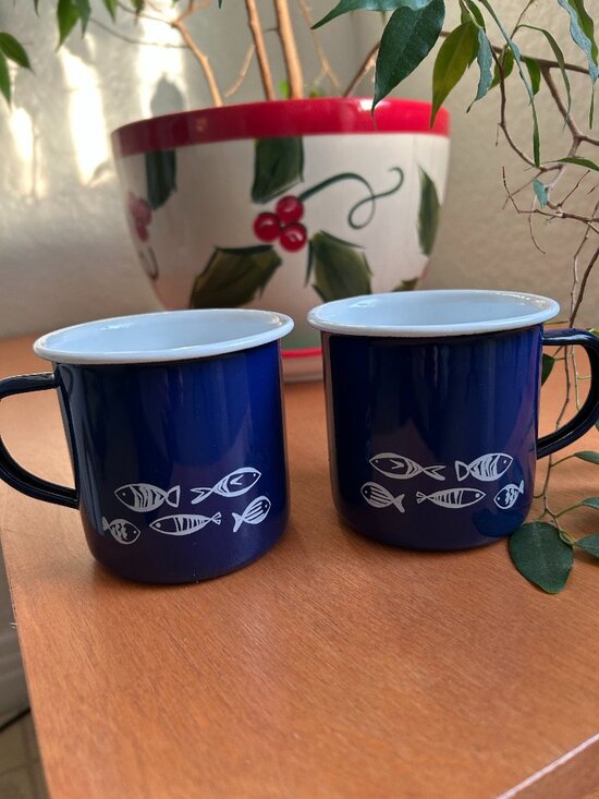 Maison Simons Pair Camping Mugs Navy Blue with Fish pattern - Picture 1 of 2